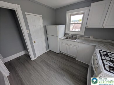 44 S Carlisle St unit 3, Allentown, PA 18109 - photo 3