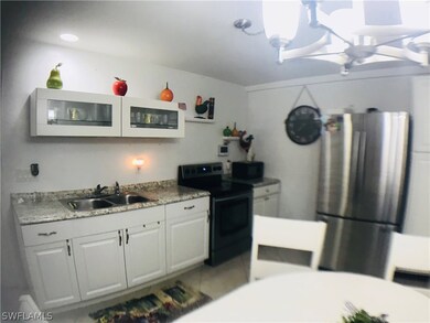 Unit 4720, Kitchen.
