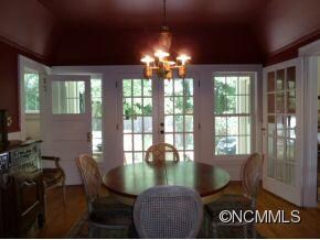 Formal dining room