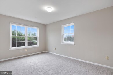 404 Waters Edge Dr unit 404, Newark, DE 19702 - photo 7