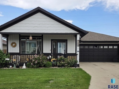 305 Spring Place, Brandon, SD 57005 - photo 2