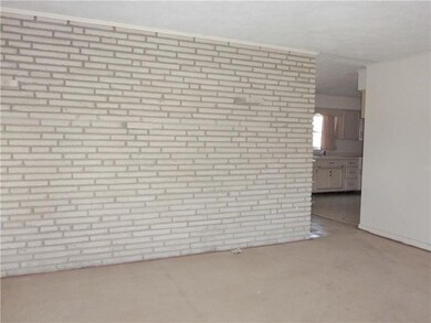 3909 N Lanewood Dr, Muncie, IN 47304 - photo 2