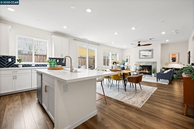 529 Vanek Dr, Oakley, CA 94561 - photo 7