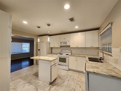 510 Gammon Dr, Houston, TX 77022 - photo 5