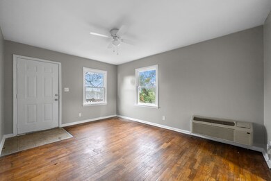 1525 Ferrell St unit 1, Hopkinsville, KY 42240 - photo 4