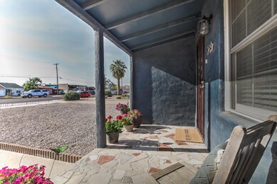239 N Morris-6