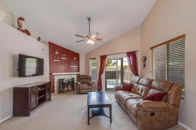 5146 Mercury Pic- Living room