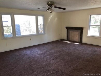 404 Blooming Laurel Dr, Hendersonville, NC 28792 - photo 7