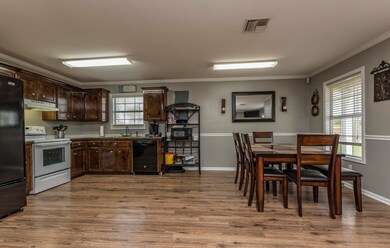 Dining Area 3
