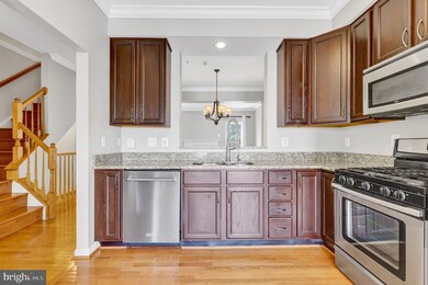 13028 Rosebay Dr, Germantown, MD 20874 - photo 5