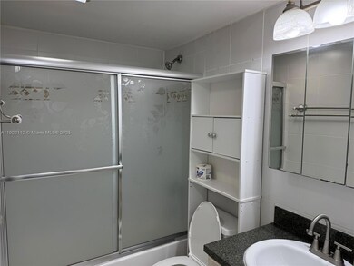 Lakeview Gardens unit 413D, Plantation, FL 33324 - photo 6