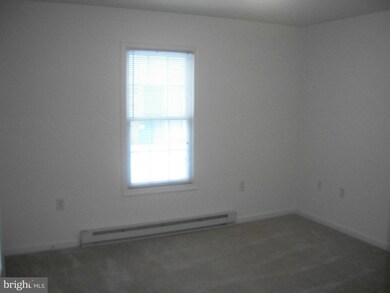 14054 Sweet Vale Dr, Hagerstown, MD 21742 - photo 6