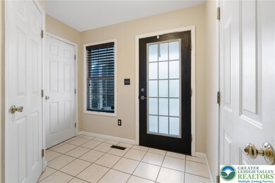 1315 Mohr Cir, MacUngie, PA 18062 - photo 7