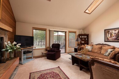 17678 Klamath Ln, Sunriver, OR 97707 - photo 4