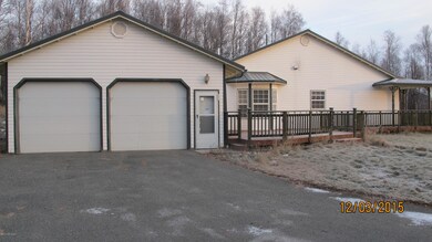 GARAGE SIDE