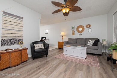 8813 William Penn Way, Louisville, KY 40228 - photo 3