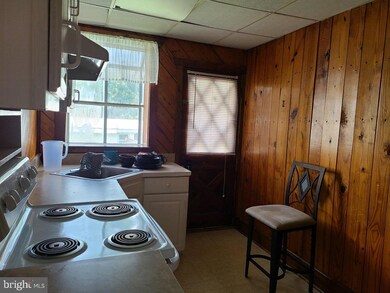 291 N Broad St, Penns Grove, NJ 08069 - photo 4