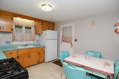 40 Wilbur Ave, Arlington, MA 02476 - photo 3