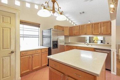 170 Greentree Cir_007H