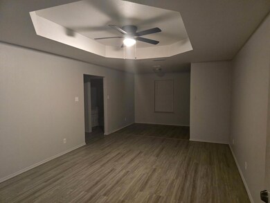 2109 Albert Broadfoot St unit 2111, Bonham, TX 75418 - photo 5