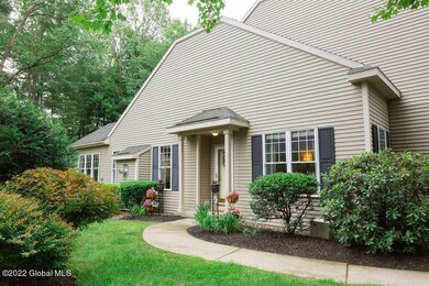 25 Donegal Way, Saratoga Springs, NY 12866 - photo 4