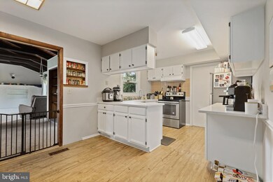 2903 Traymore Ln, Bowie, MD 20715 - photo 5