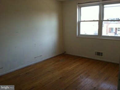 1002 Foxridge Ln, Essex, MD 21221 - photo 5