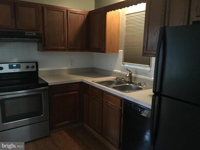 37117 W Spicer Dr, Mechanicsville, MD 20659 - photo 5