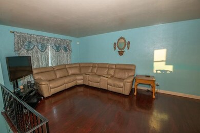 701 Christian Ave, Elkhart, IN 46517 - photo 4