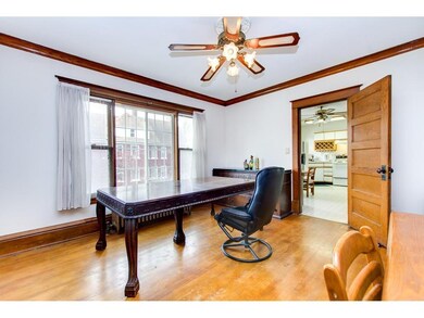 Dining room.