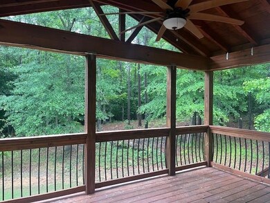 Deck featuring ceiling fan