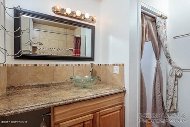 Bathroom-20170128-1042
