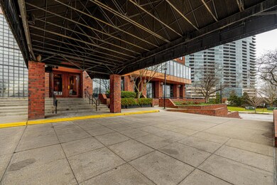 155 W. Main St 066