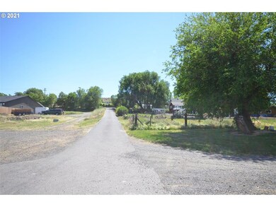 3011 Old Dufur Rd, the Dalles, OR 97058 - photo 3