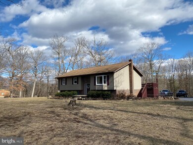 5567 Virginia Line Rd, Berkeley Springs, WV 25411 - photo 4