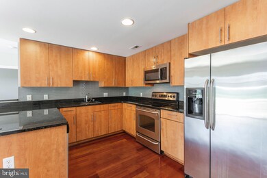 821 Harry St unit 202, Conshohocken, PA 19428 - photo 6