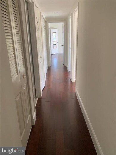 423 Christopher Ave unit 26, Gaithersburg, MD 20879 - photo 7