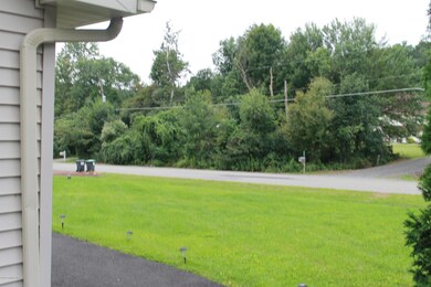 2260 Mountain Laurel Dr, Effort, PA 18330 - photo 6