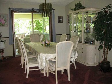 21 Cherrywood Dr, Greenville, RI 02828 - photo 5