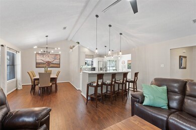 267 E Rainbow Ridge Cir, Spring, TX 77381 - photo 6