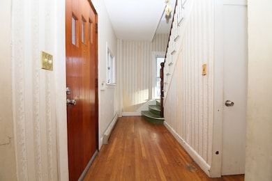 230 Elm St, Amesbury, MA 01913 - photo 7