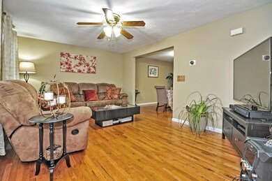 22 Butler St, Blackstone, MA 01504 - photo 4