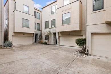 1211 Birdsall St unit B, Houston, TX 77007 - photo 2