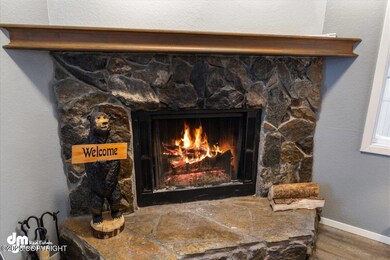 12-LIVINGROOM_NLL_IMG_5-4