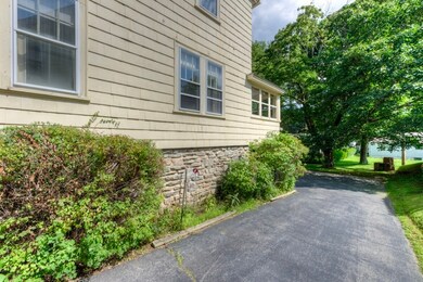 172 June St, Worcester, MA 01602 - photo 4