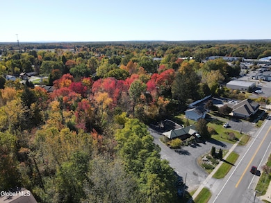 232 Washington St, Saratoga Springs, NY 12866 - photo 2