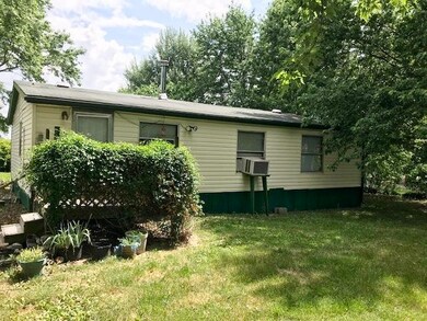 18160 Lawrence 2240, Aurora, MO 65605 - photo 2