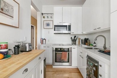 7 Bay State Rd unit 2C, Boston, MA 02215 - photo 2