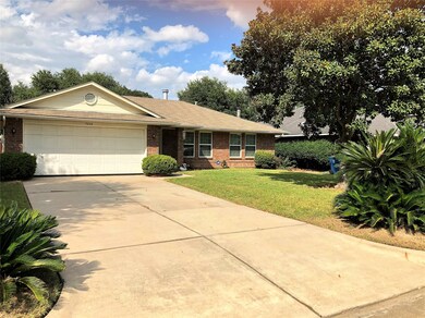 7926 Log Hollow Dr, Houston, TX 77040 - photo 2