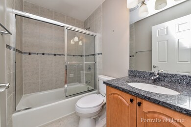 1422 N Charles Ave unit 200, Naperville, IL 60563 - photo 7